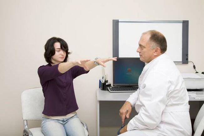Diagnose der thorakalen Osteochondrose durch einen Neurologen. 